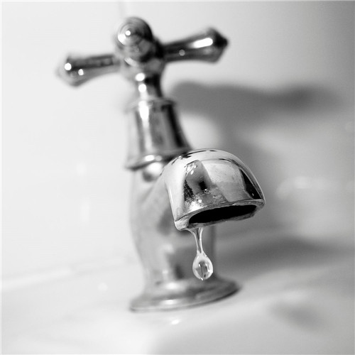 水龙头滴水怎么办  水龙头的维修步骤